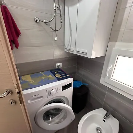 Summer Apartment Radhimë